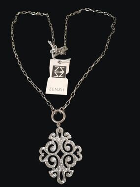 ZENZII Silver Filigree Crystal Pendant Necklace - Silver